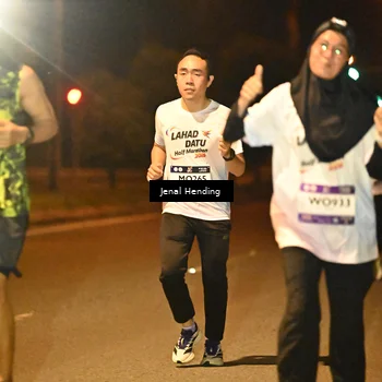 Runner Photo 7726104