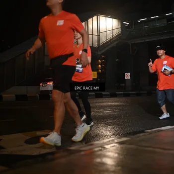 Runner Photo 7726142
