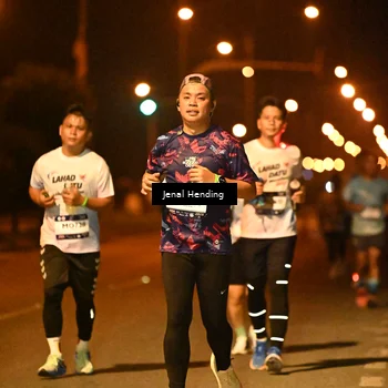 Runner Photo 7726153
