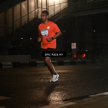 Runner Photo 7726155
