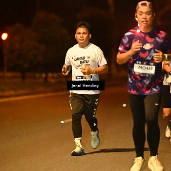 Runner Photo 7726187
