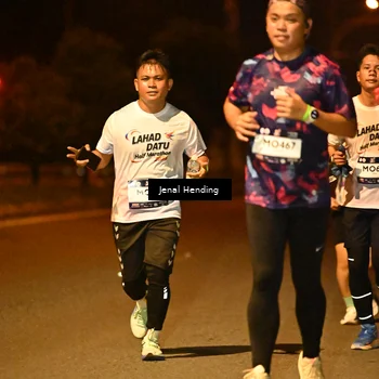 Runner Photo 7726195