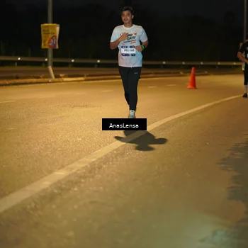 Runner Photo 7726207