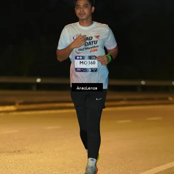 Runner Photo 7726208