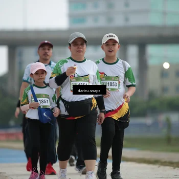 Runner Photo 7726231
