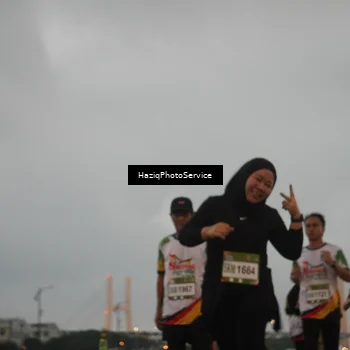 Runner Photo 7726241
