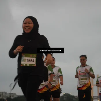 Runner Photo 7726246