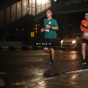 Runner Photo 7726247