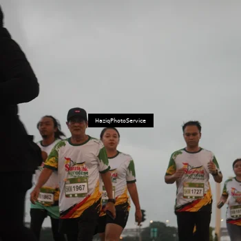 Runner Photo 7726287