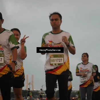 Runner Photo 7726292