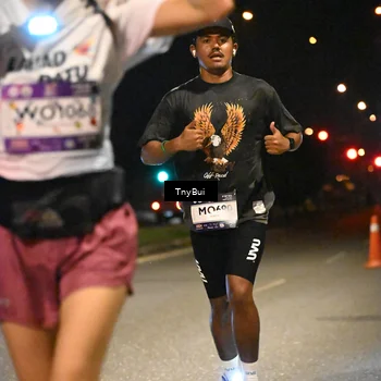 Runner Photo 7726299