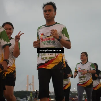 Runner Photo 7726305