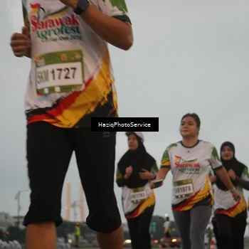 Runner Photo 7726308