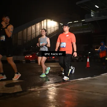 Runner Photo 7726309