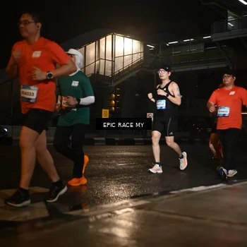 Runner Photo 7726312