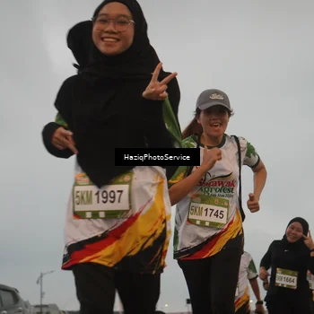 Runner Photo 7726316