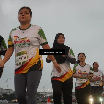 Runner Photo 7726336