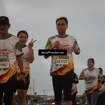 Runner Photo 7726338