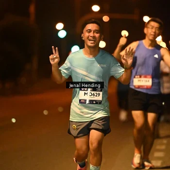 Runner Photo 7726349