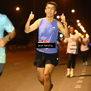 Runner Photo 7726353
