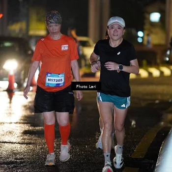 Runner Photo 7726363
