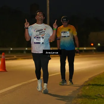 Runner Photo 7726416