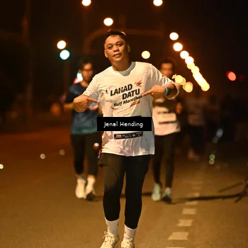 Runner Photo 7726417