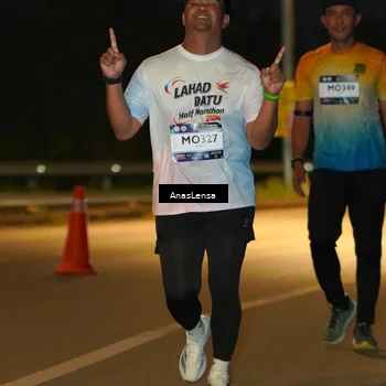 Runner Photo 7726436