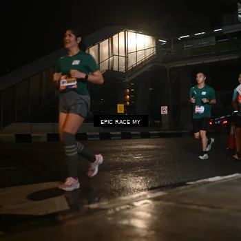 Runner Photo 7726441