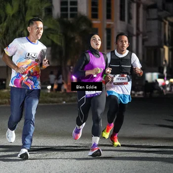 Runner Photo 7726443