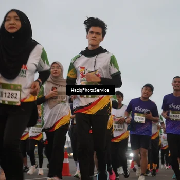 Runner Photo 7726448