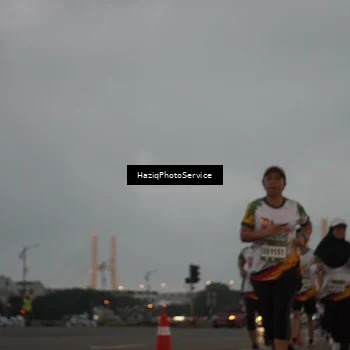 Runner Photo 7726472