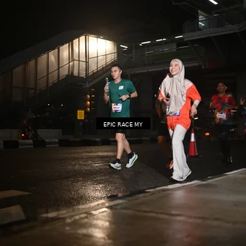 Runner Photo 7726473
