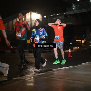 Runner Photo 7726475