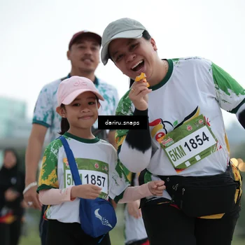 Runner Photo 7726476