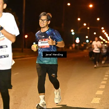 Runner Photo 7726488
