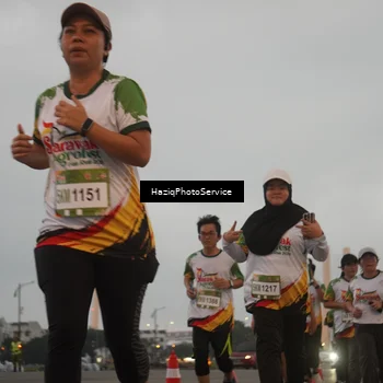 Runner Photo 7726490