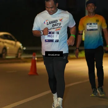 Runner Photo 7726507