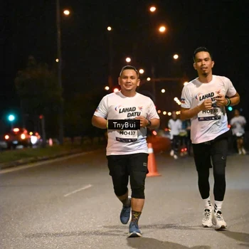 Runner Photo 7726511