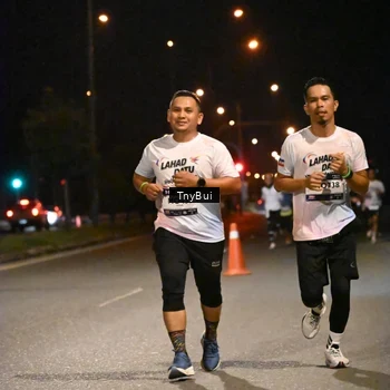Runner Photo 7726514