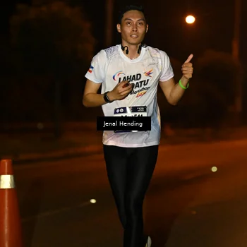 Runner Photo 7726518