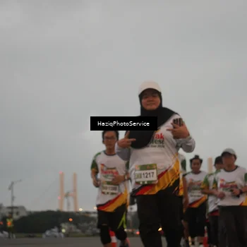 Runner Photo 7726519