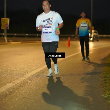 Runner Photo 7726539