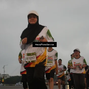 Runner Photo 7726546