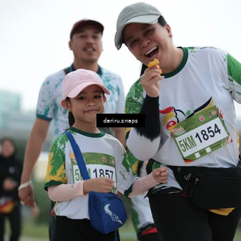 Runner Photo 7726549