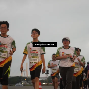 Runner Photo 7726568