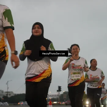 Runner Photo 7726572