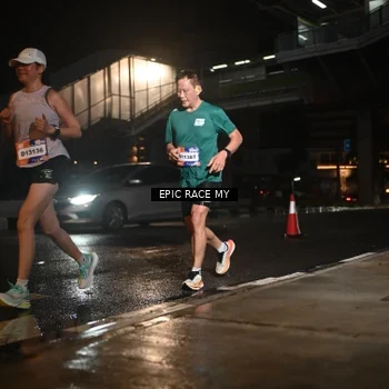 Runner Photo 7726579