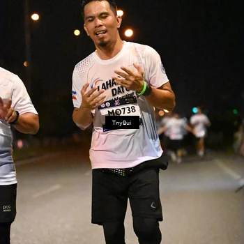 Runner Photo 7726590