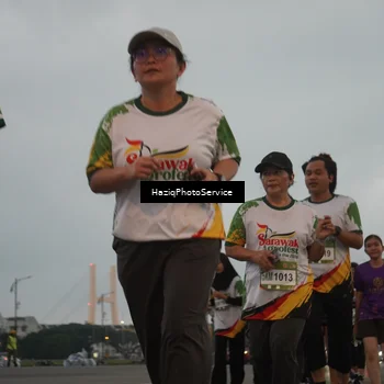 Runner Photo 7726593